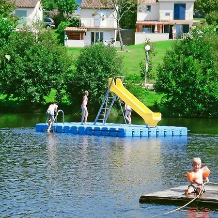 Village Le 3 Hébergement de vacances *